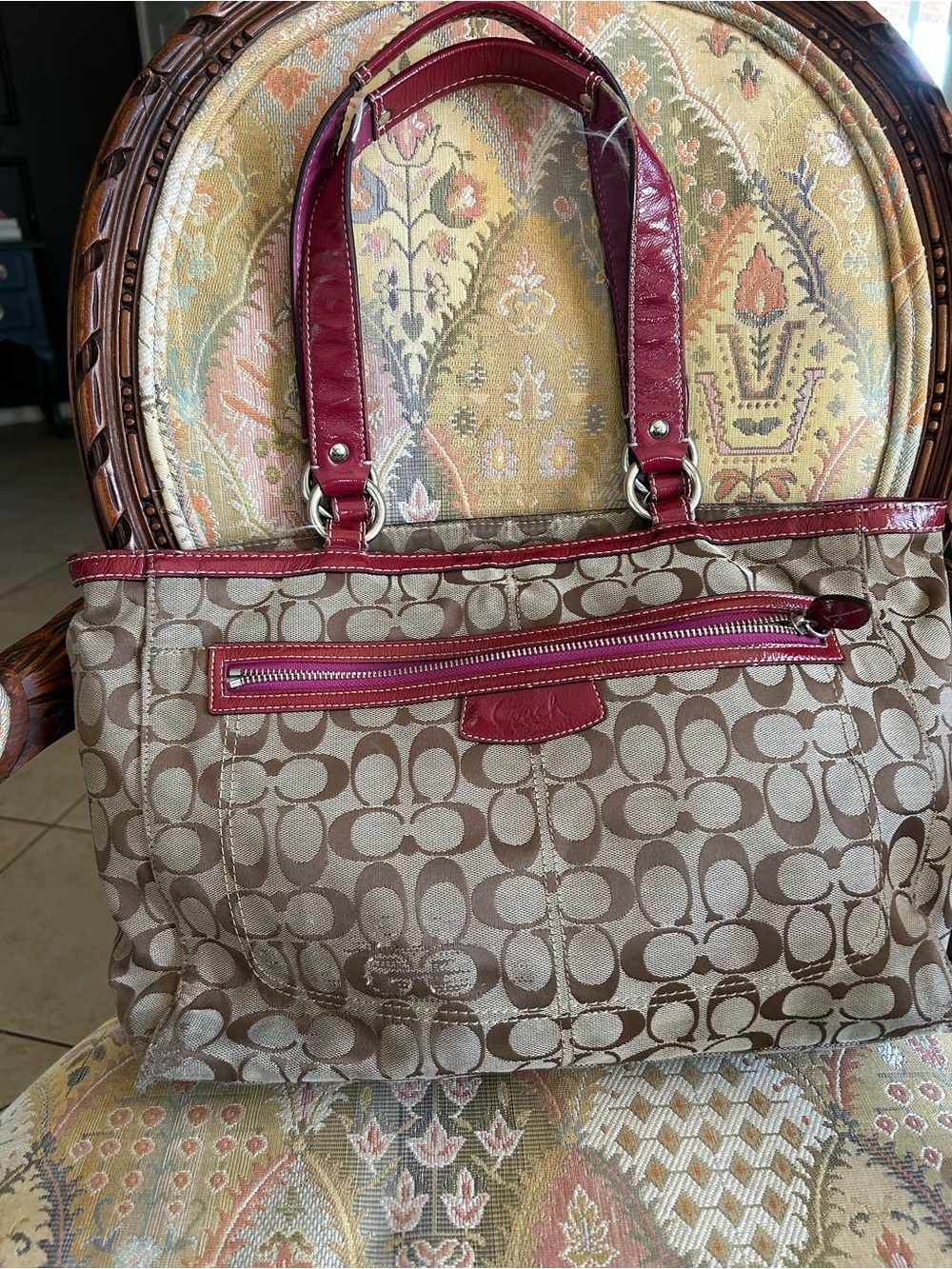 Y2K Coach Signature Tote with Pink Trim fair condition - has wear on both side